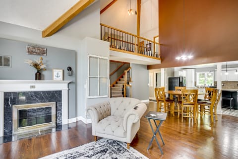 Spacious Family Villa w/ Decks in Chilton! Villa in Lake Winnebago