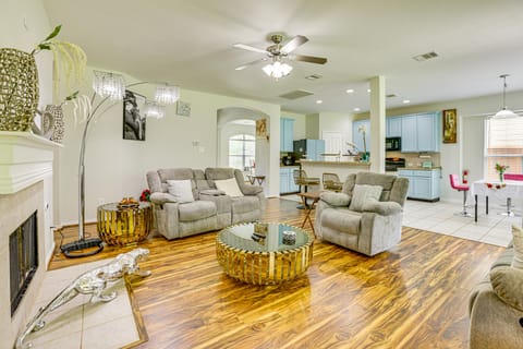 Group-Ready Getaway in North Houston! House in Houston