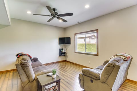 'Elbow Lake Escape' w/ Dock in Underwood! House in Minnesota