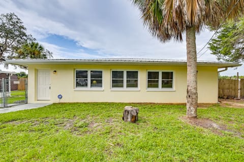 Home 3 Mi to Homosassa Springs Wildlife State Park House in Florida