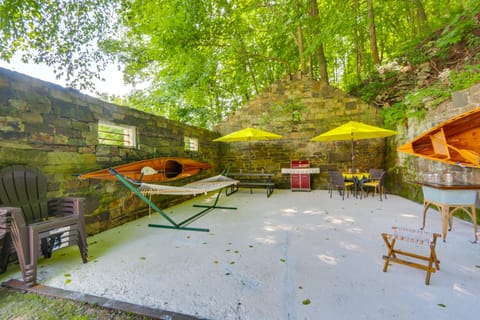 River Views & Boat Launch Access: Huntingdon Home House in Allegheny River