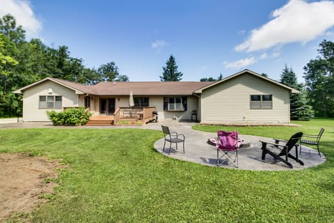 Hot Tub & 2 Recreation Rooms: Spacious Onamia Home House in Minnesota