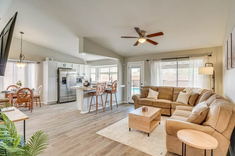 6 Mi to Dtwn: Tucson Gem w/ Outdoor Oasis! House in Tucson