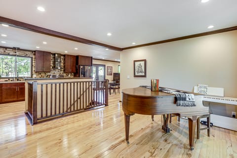 Pet-Friendly Retreat w/ Fenced Yard in Aurora House in Aurora