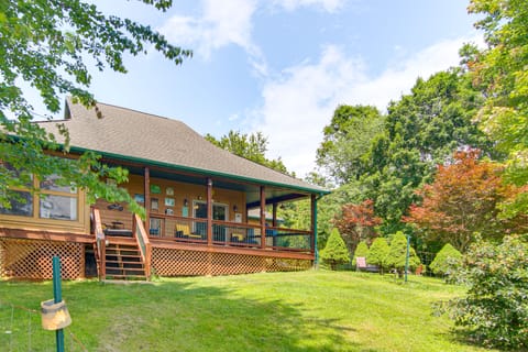 Wraparound Porch w/ Views: Blue Ridge Mtn Gem! House in Mitchell County