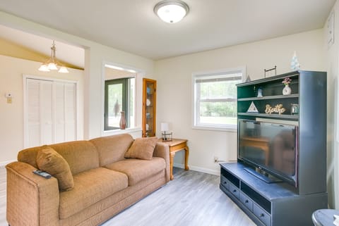 Grand Lake Getaway w/ Boat Dock in St Marys! House in Ohio