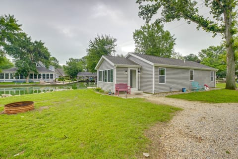Grand Lake Cabin w/ Private Dock in St Marys! House in Ohio