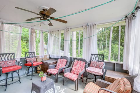 Pool & Tennis Court Access: Home in Warner Robins House in Warner Robins