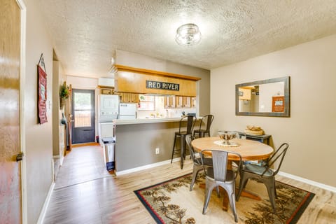 Hike, Bike & Ski: Red River Condo w/ Spa Access Apartment in Red River