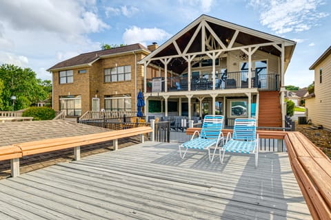 Private Boat Dock & Slip: Luxe Lake Conroe Gem! House in Lake Conroe