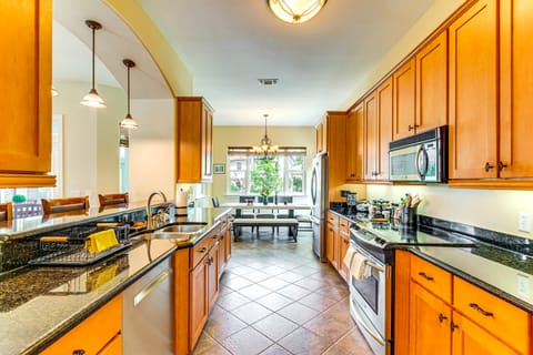 Steps to Bay: Tranquil Navarre Retreat w/ Balcony House in Alabama