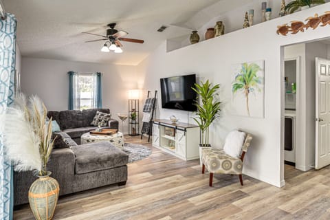 Palm Coast Comfort: Family Home w/ Lanai, Big Yard House in Palm Coast