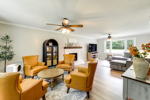 Fishing Trips & Waterfall Hikes! Alleghany Cottage House in Shenandoah Valley