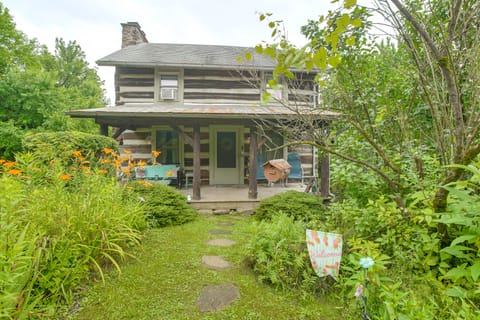 3 Mi to River: 11-Acre Retreat in Rural Stockport House in Ohio