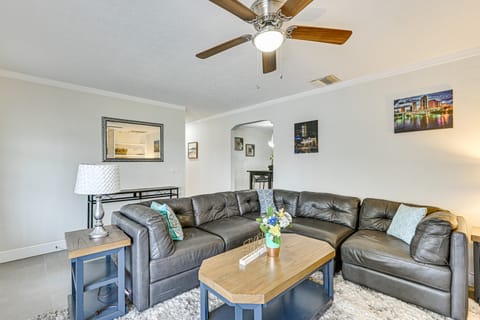 Pet-Friendly Home w/ Lanais, Near Dtwn Tampa! House in Seffner