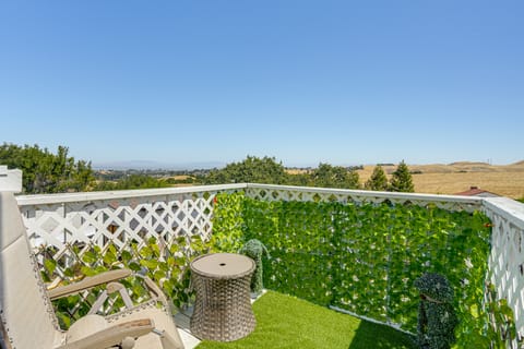 Bay & Hill Views: Modern Hercules Home House in Hercules