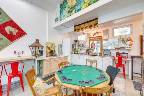 Walk to Happys Inn: Studio w/ Outdoor Space! Apartment in Idaho