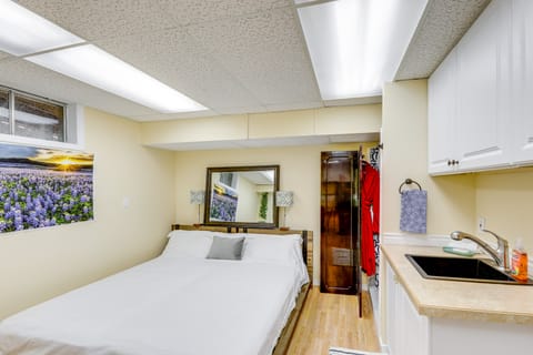 5 Mi to State Park: Studio, Walk to Happy's Inn! Apartment in Idaho