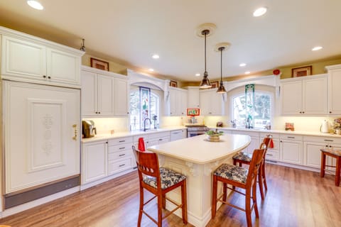 Retreat & Event Villa: Lake Access House in Idaho