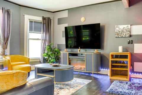 < 2 Mi to Dtwn & Mississippi River: West Side Home Apartment in Maplewood