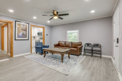 Modern Home w/ Yard Near ATL Attractions! House in Belvedere Park