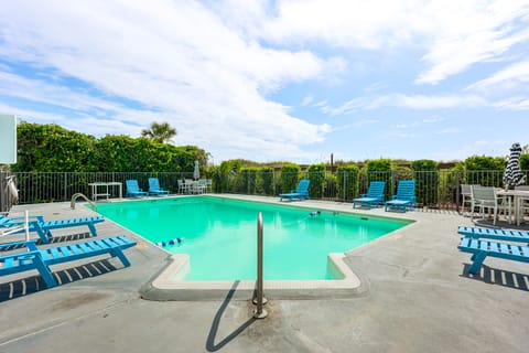 Carolina Beach Condo w/ Marina View, on Boardwalk Apartment in Carolina Beach