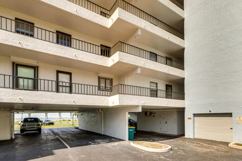 Panoramic Gulf Views: Renovated Fort Myers Condo! Apartment in Punta Rassa