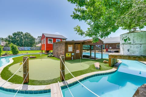 Lazy River Retreat in Cypress w/ Backyard Oasis! House in Cypress