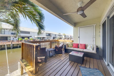 Home 3 Mi to Ocean Inlet Park: Waterfront Deck! House in Ocean Ridge