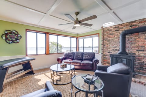 Dora Canal Views & Shared Dock: Apt in Tavares! Apartment in Tavares