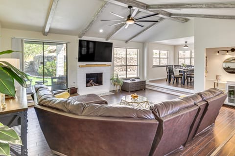 El Paso Oasis Near Franklin Mountains State Park House in El Paso