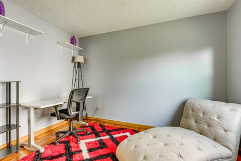 Families Welcome: Lake-View Home, 2 Mi to Gahanna! House in Gahanna