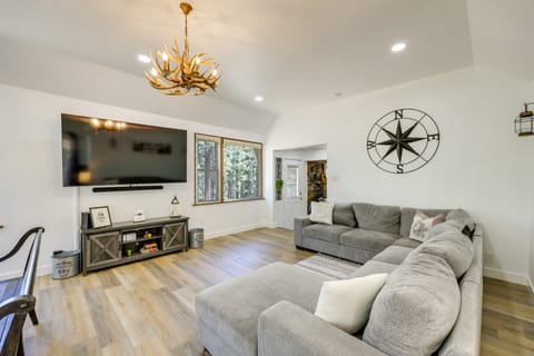 Trail Access & Snow Hill On-Site: Big Bear Gem House in Big Bear