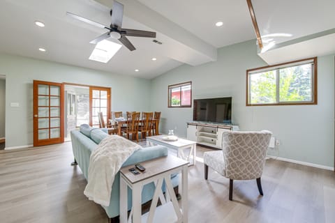 < 1 Mi to Lake Washington: Peaceful Apt in Kenmore Apartment in Kenmore