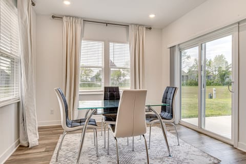 16 Mi to Indianapolis: Group Getaway w/ Pool Table House in Indiana