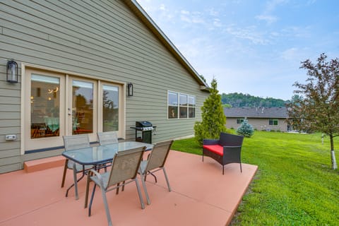 New Home in Pine Island w/ Yard! House in Wisconsin