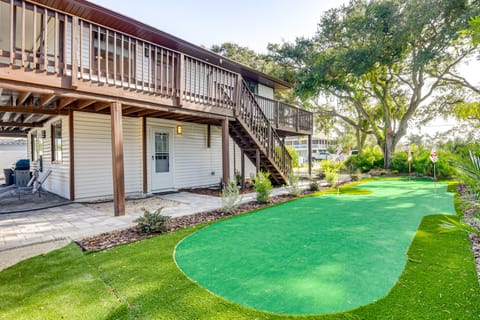Outdoor Oasis w/ Boat Slip & Spa in St Augustine! House in Butler Beach