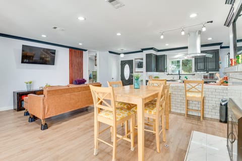 Relax Fireside: Hacienda Heights Gem w/ Patio! House in Hacienda Heights