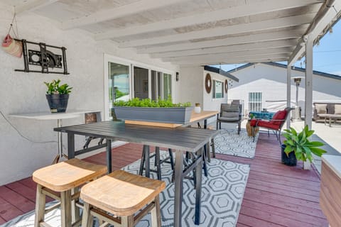 Relax Fireside: Hacienda Heights Gem w/ Patio! House in Hacienda Heights