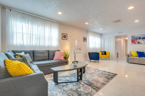 Walk to 2026 FIFA World Cup! Home w/ Spacious Yard House in Miami Gardens