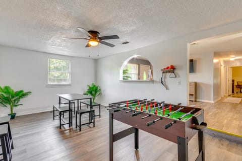 Game, Swim & Explore: Family Home in Pensacola House in Pensacola