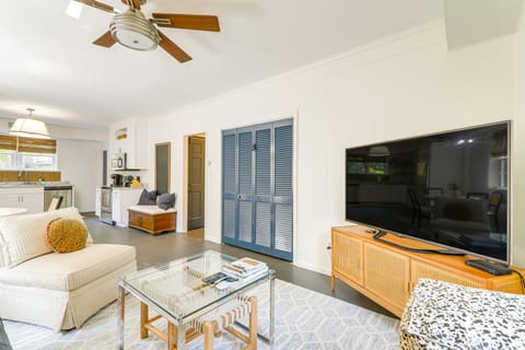 4 Mi to UGA: Bright & Airy Athens Apartment! Apartment in Athens