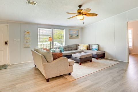 2 Blocks to Beach! Family-Friendly Home in PCB House in Laguna Beach
