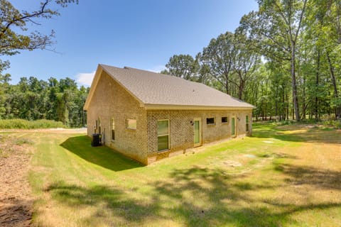 Near 17 Springs Sports Complex: Millbrook Duplex! House in Millbrook