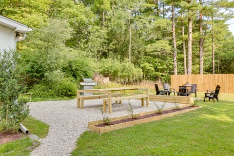 Home Close to Downtown Frankfort, Walk to Beach! House in Frankfort