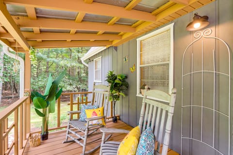 Pet-Friendly Mtn Retreat w/ Yard in Blairsville! House in Union County