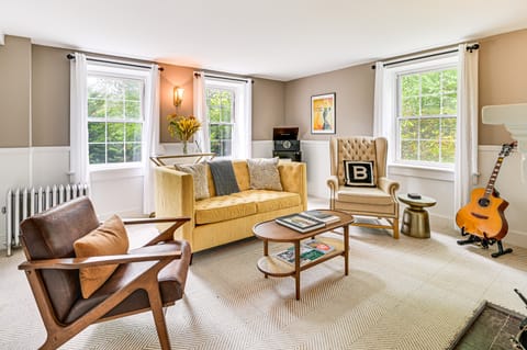 1 Mi to Vineyard: Serene Berkshires Country Escape House in Berkshires