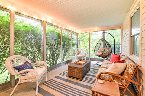 1 Mi to Vineyard: Serene Berkshires Country Escape House in Berkshires