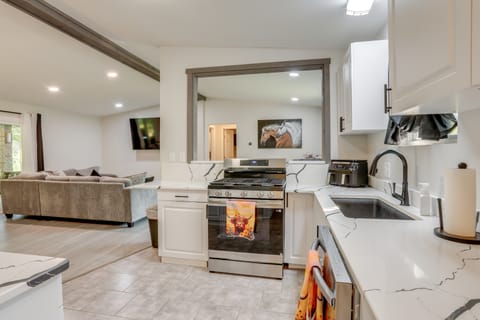 Riverfront Home w/ Porches & Views in Cotter! House in Arkansas