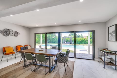 1 Mi to Beach: Modern Cape Coral Home w/ Pool House in Cape Coral